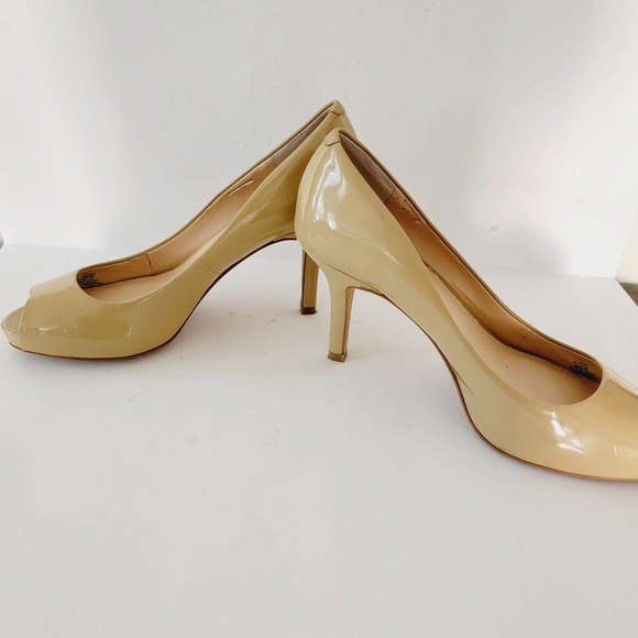 Vince Camuto Tan Patent Leather Platform Open Toe Pumps Women's Shoes Size 8M - Picture 3 of 9